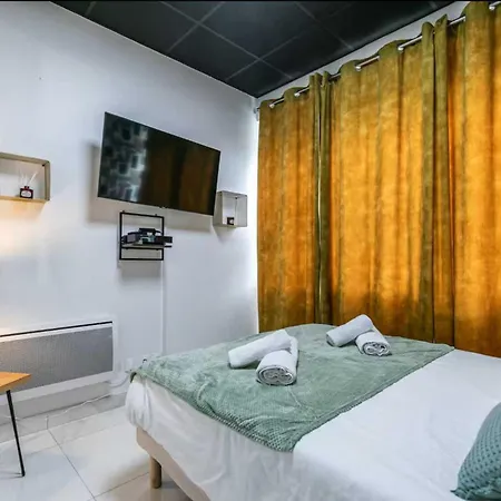 Apartamento Spacious -3br 10p- Near Paris